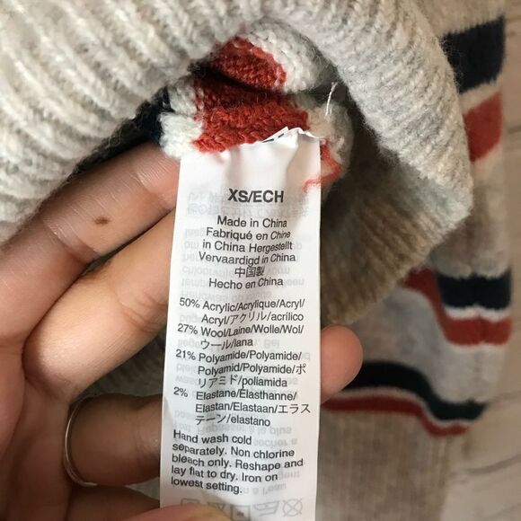 Striped Westgate V-Neck Sweater in Coziest Yarn Size XS - Picture 7 of 9